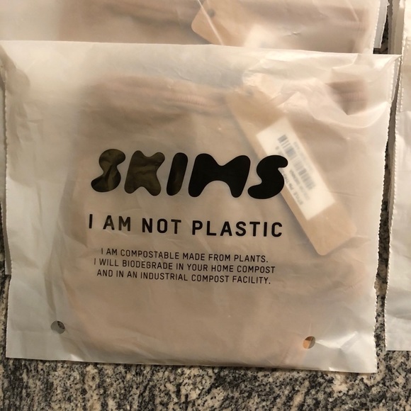 Fits Everybody Thong - Picture 3 of 6